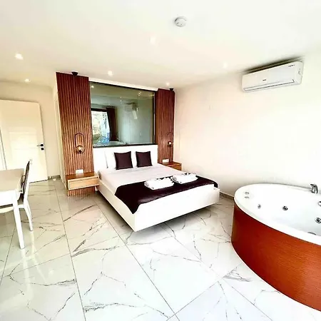 Gala Villa